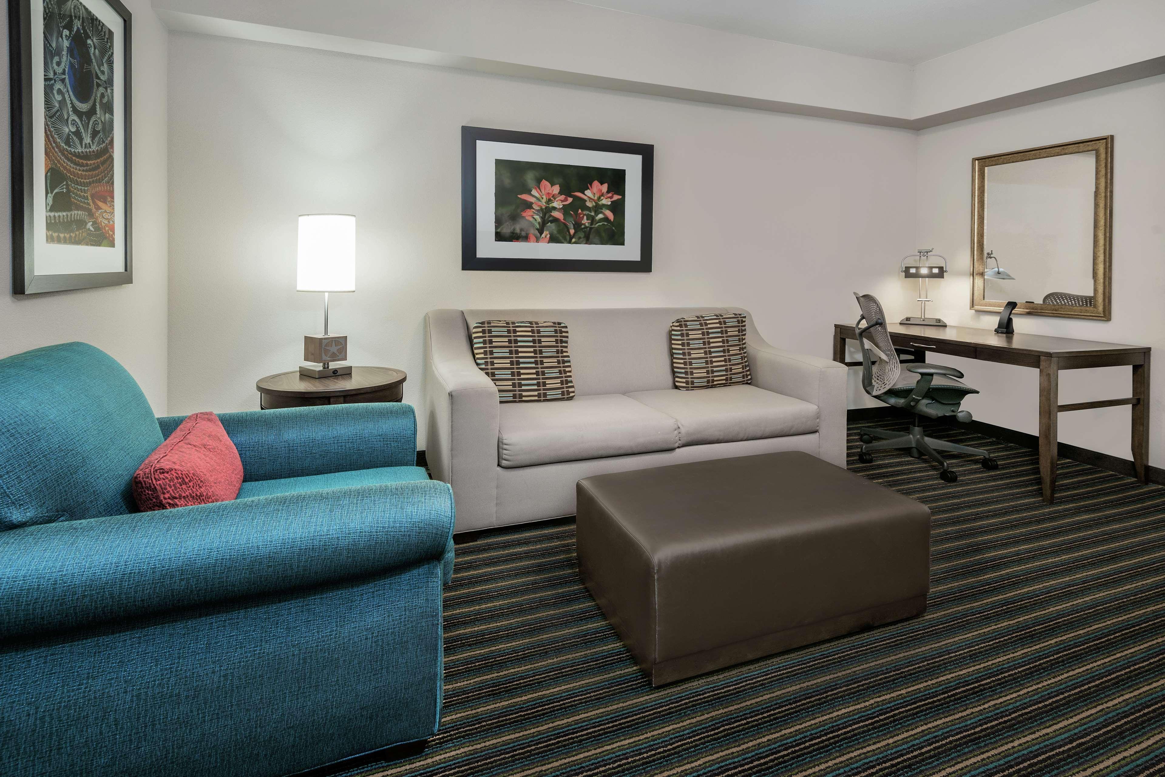 Hilton Garden Inn San Antonio/Rim Pass Drive מראה חיצוני תמונה