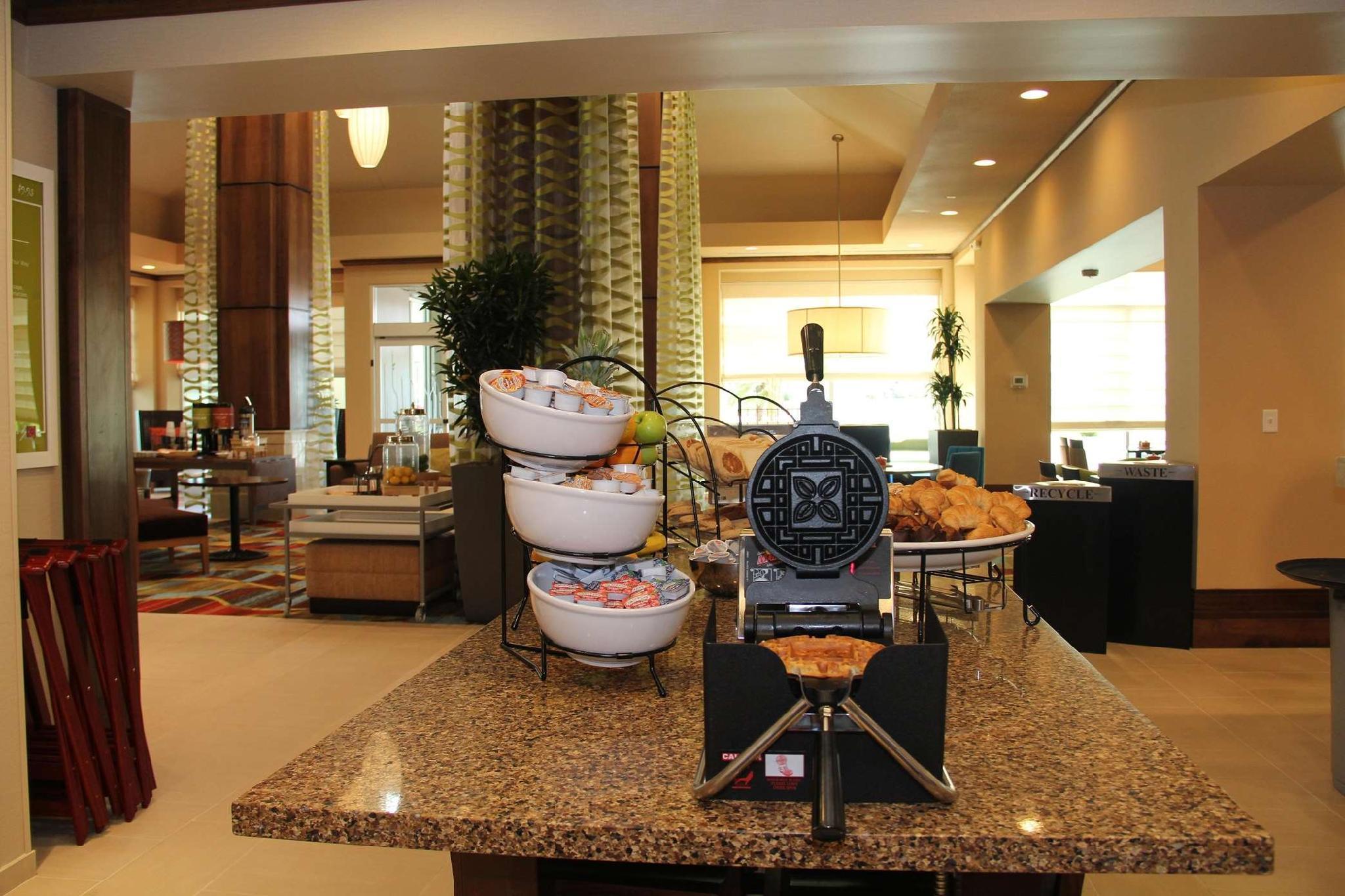 Hilton Garden Inn San Antonio/Rim Pass Drive מראה חיצוני תמונה