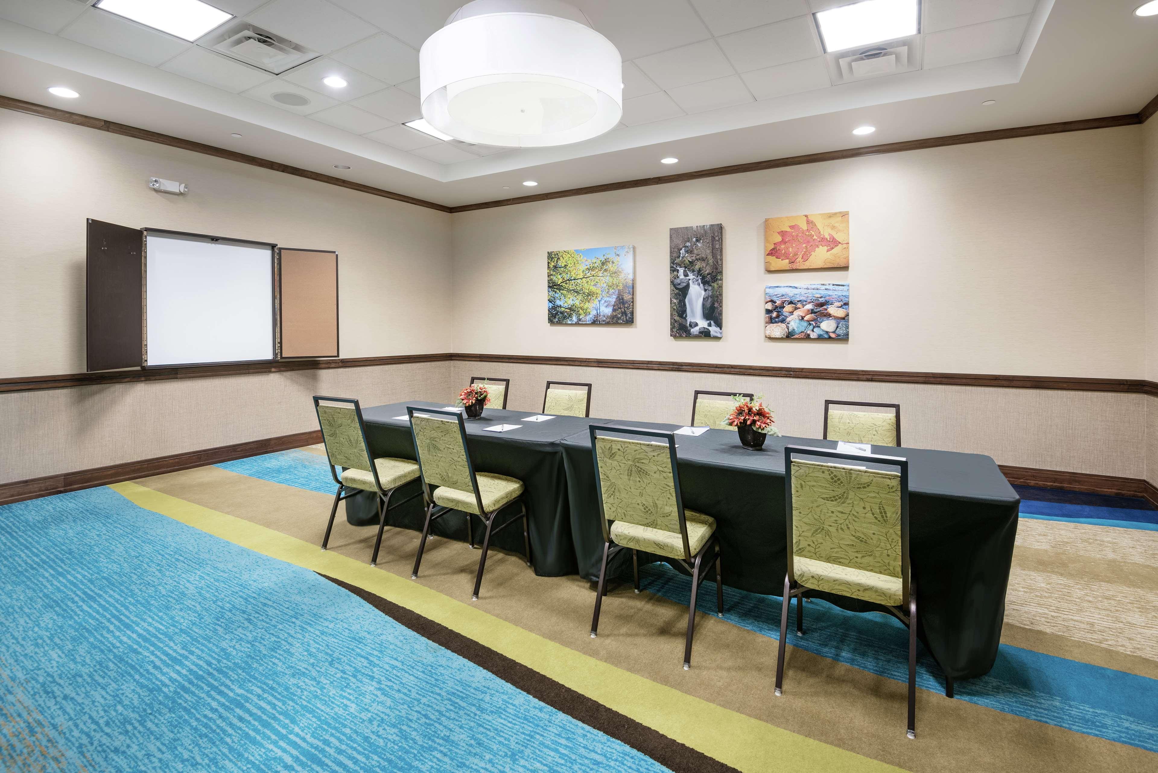 Hilton Garden Inn San Antonio/Rim Pass Drive מראה חיצוני תמונה