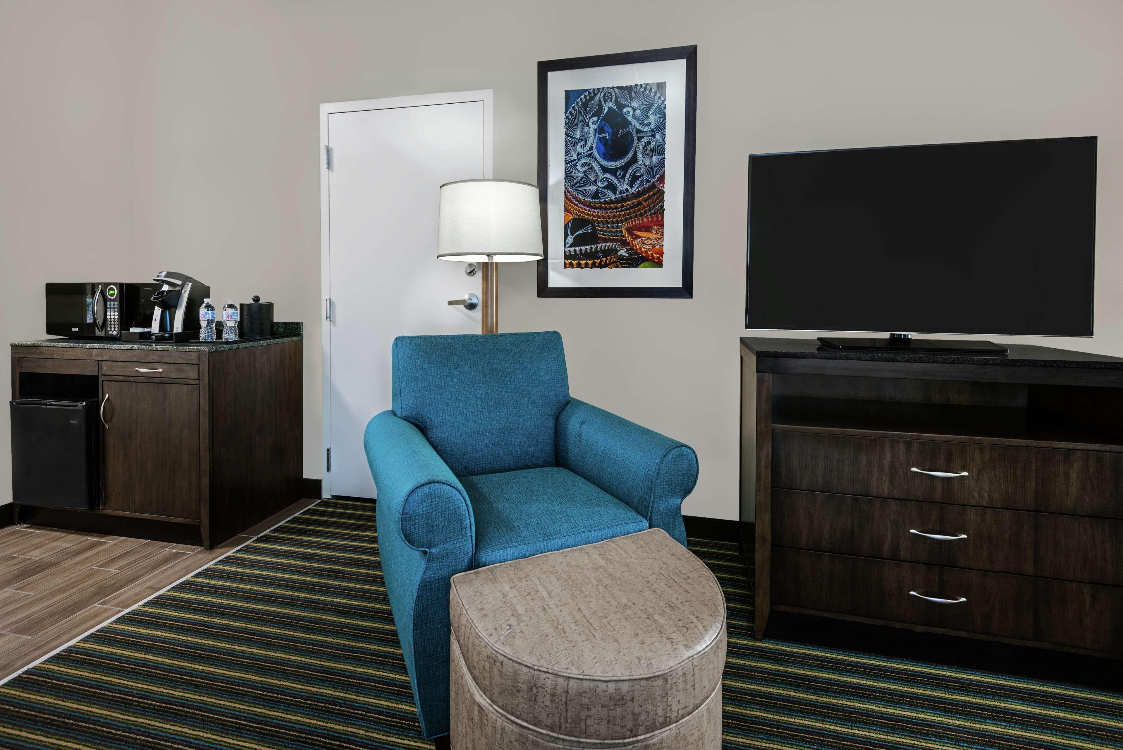 Hilton Garden Inn San Antonio/Rim Pass Drive מראה חיצוני תמונה