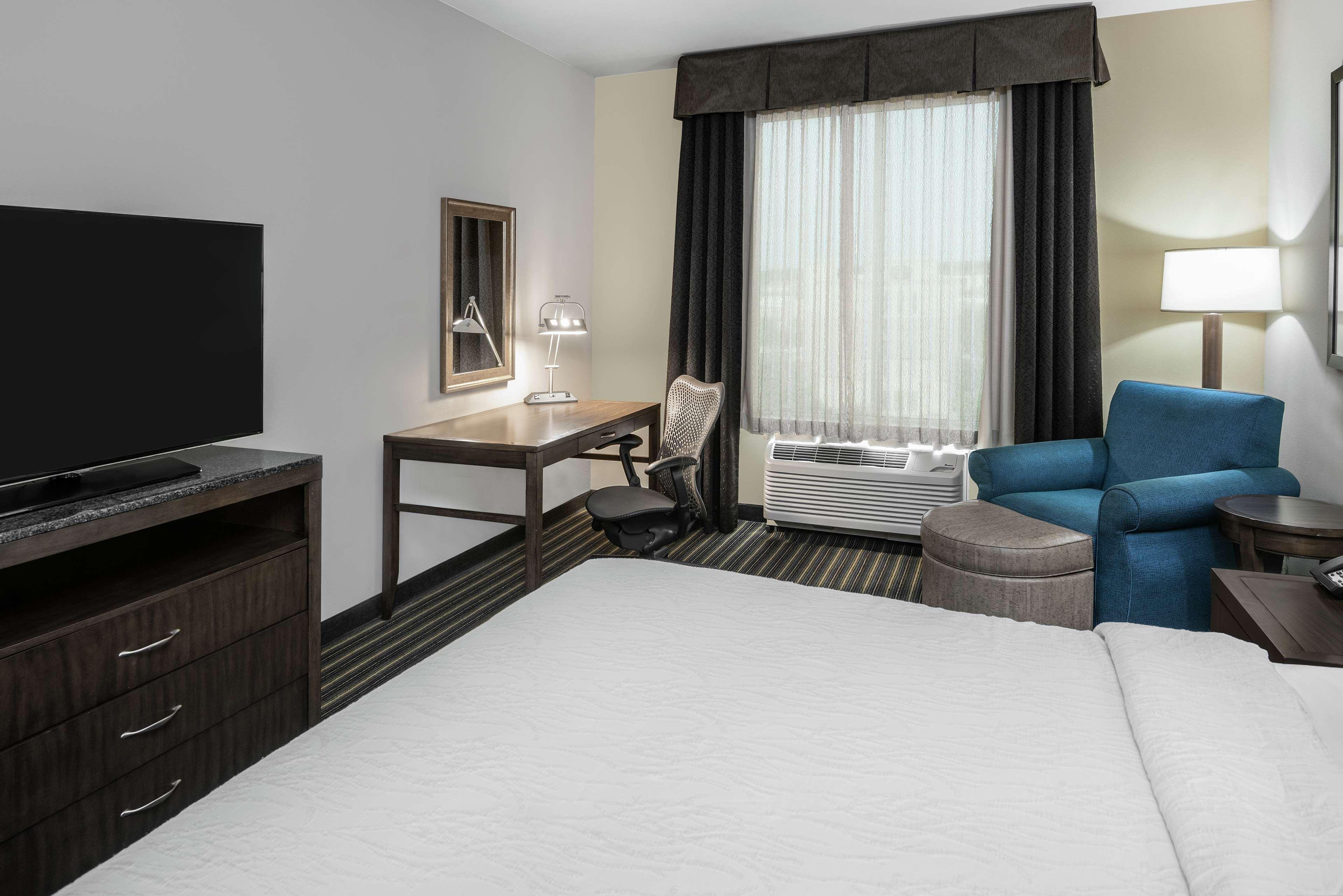 Hilton Garden Inn San Antonio/Rim Pass Drive מראה חיצוני תמונה