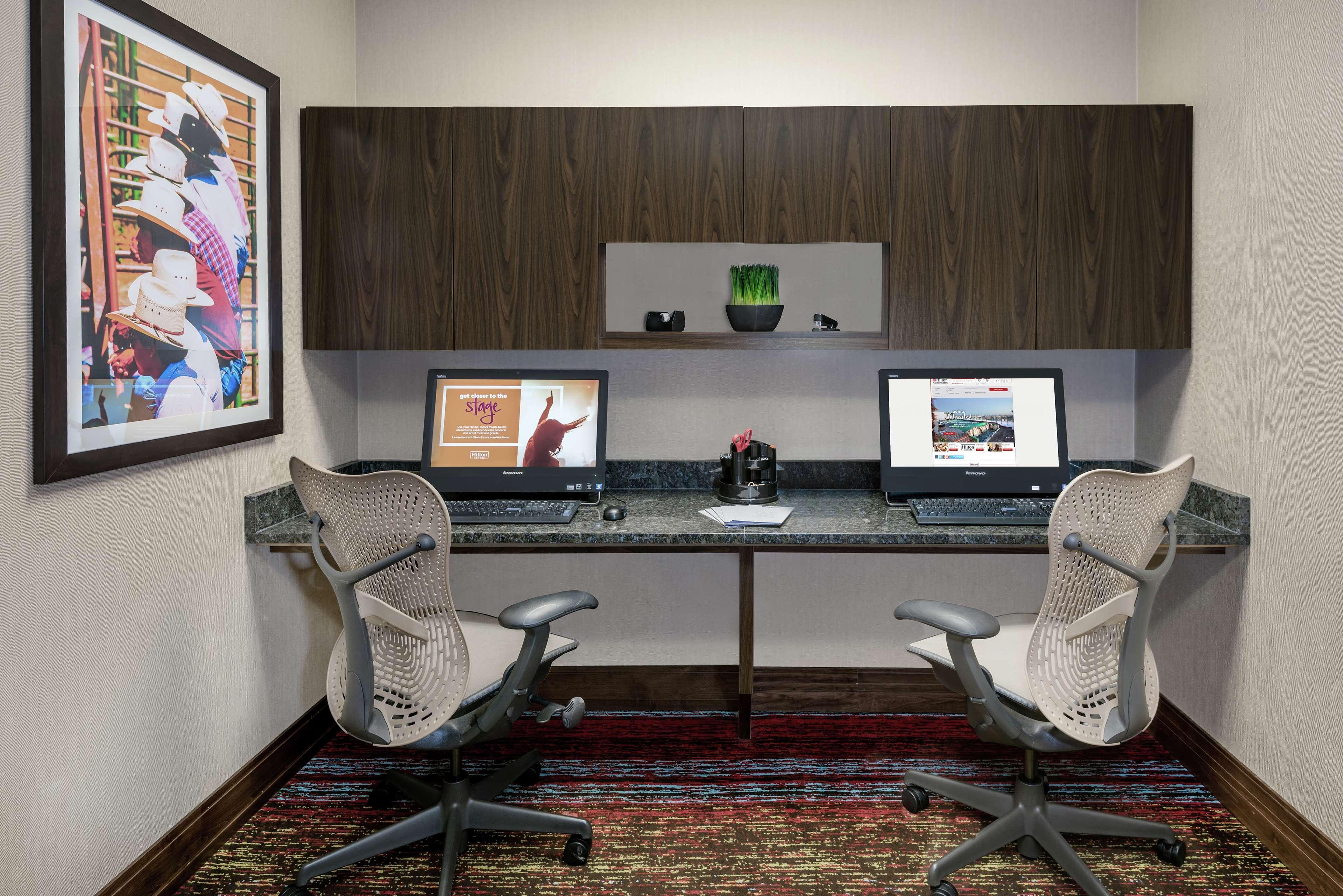 Hilton Garden Inn San Antonio/Rim Pass Drive מראה חיצוני תמונה