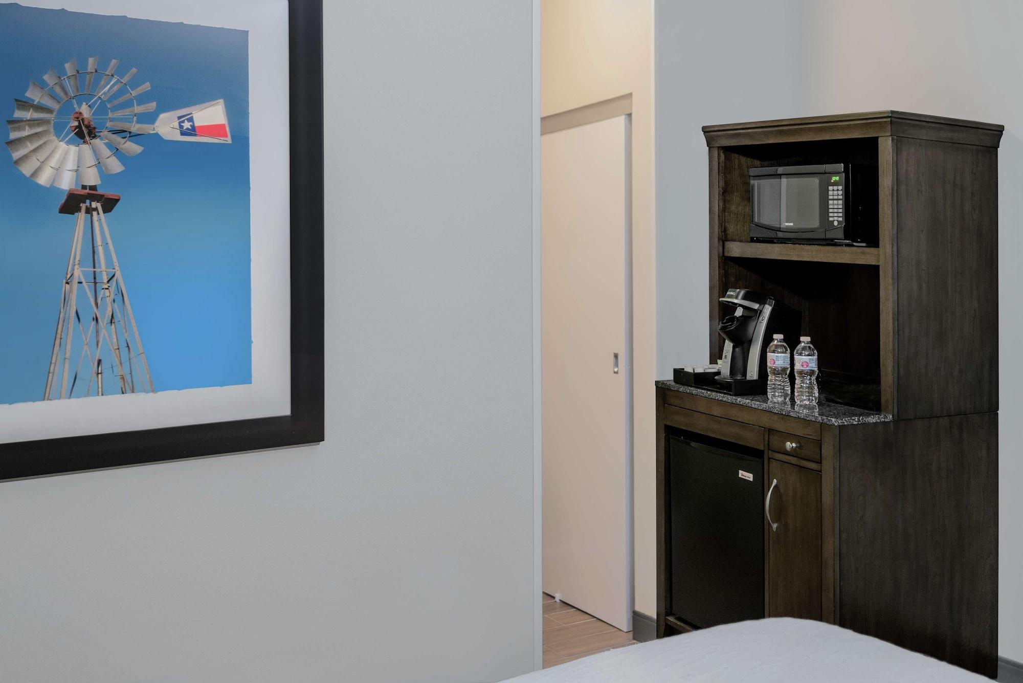 Hilton Garden Inn San Antonio/Rim Pass Drive מראה חיצוני תמונה